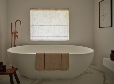 Liftgardiner, SG 2355, Colorama 2 Multicolour, Cedars, Ipswich, Suffolk, United Kingdom